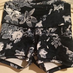 Old Navy Active Go Dry Workout Shorts.